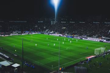 瓜迪奥拉承诺引援条件，末轮胜阿森纳即签拉克鲁瓦沃顿｜今年会（配图示意）